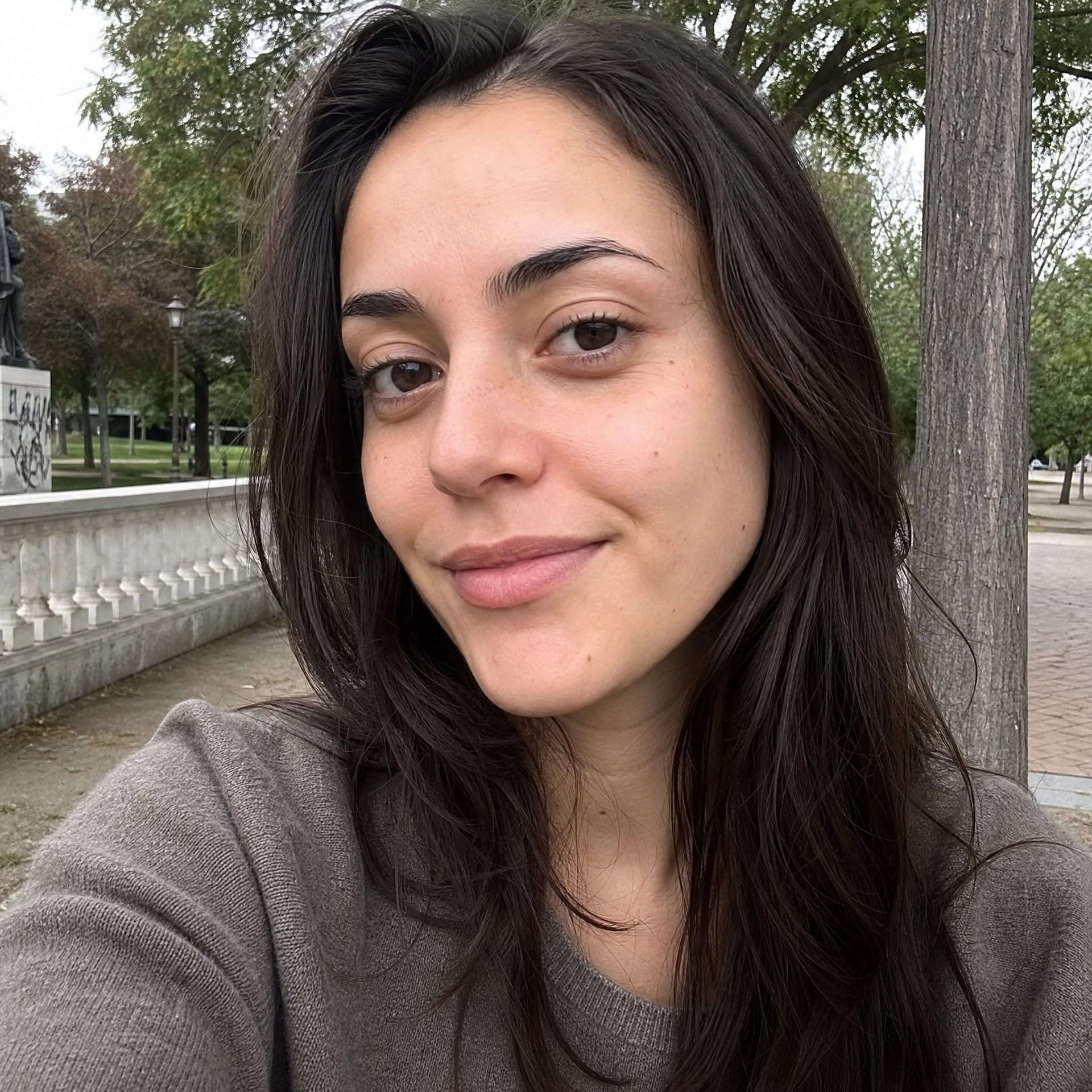 files/natural_profile_photo.png