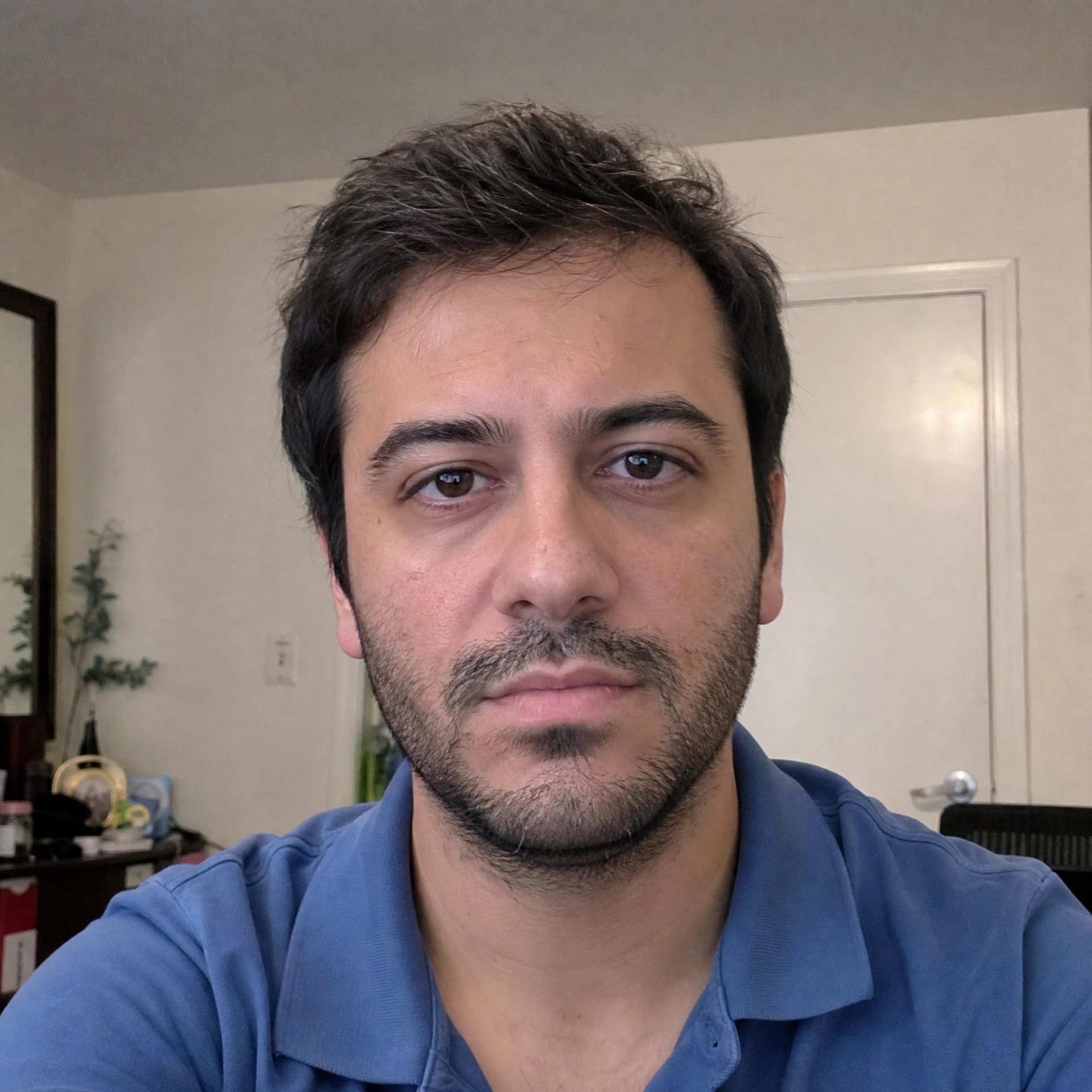 files/real_mobile_man_profile.png